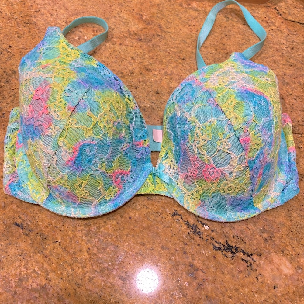 Wow Sexy Cleavage Victoria Secret Pristine Colorful aqua 34DD bra